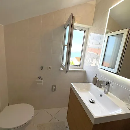 Vito * Τρογκίρ