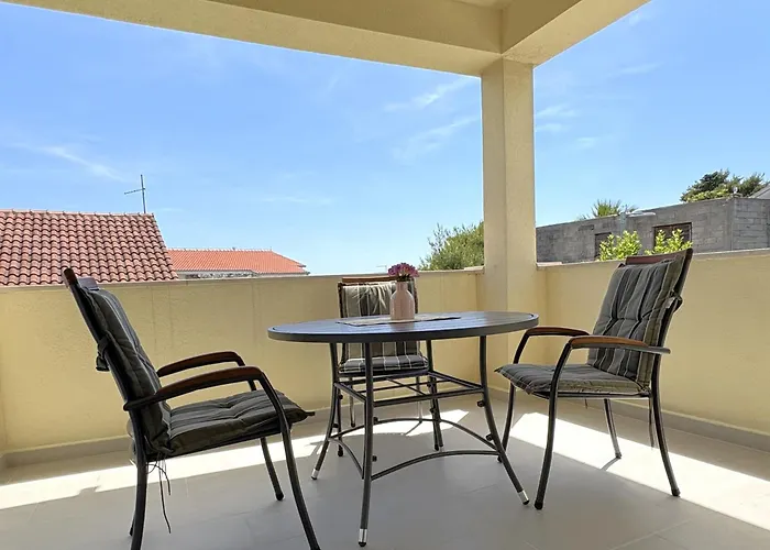 Vito Διαμέρισμα Τρογκίρ